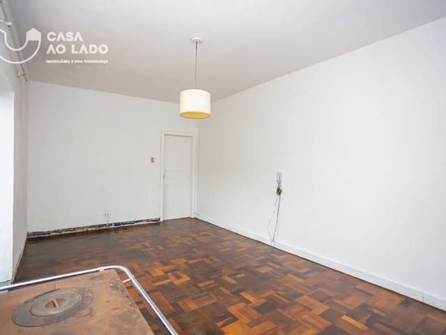 Apartamento 3 quartos e 2 banheiros, à venda, no bairro Centro em Curitiba
