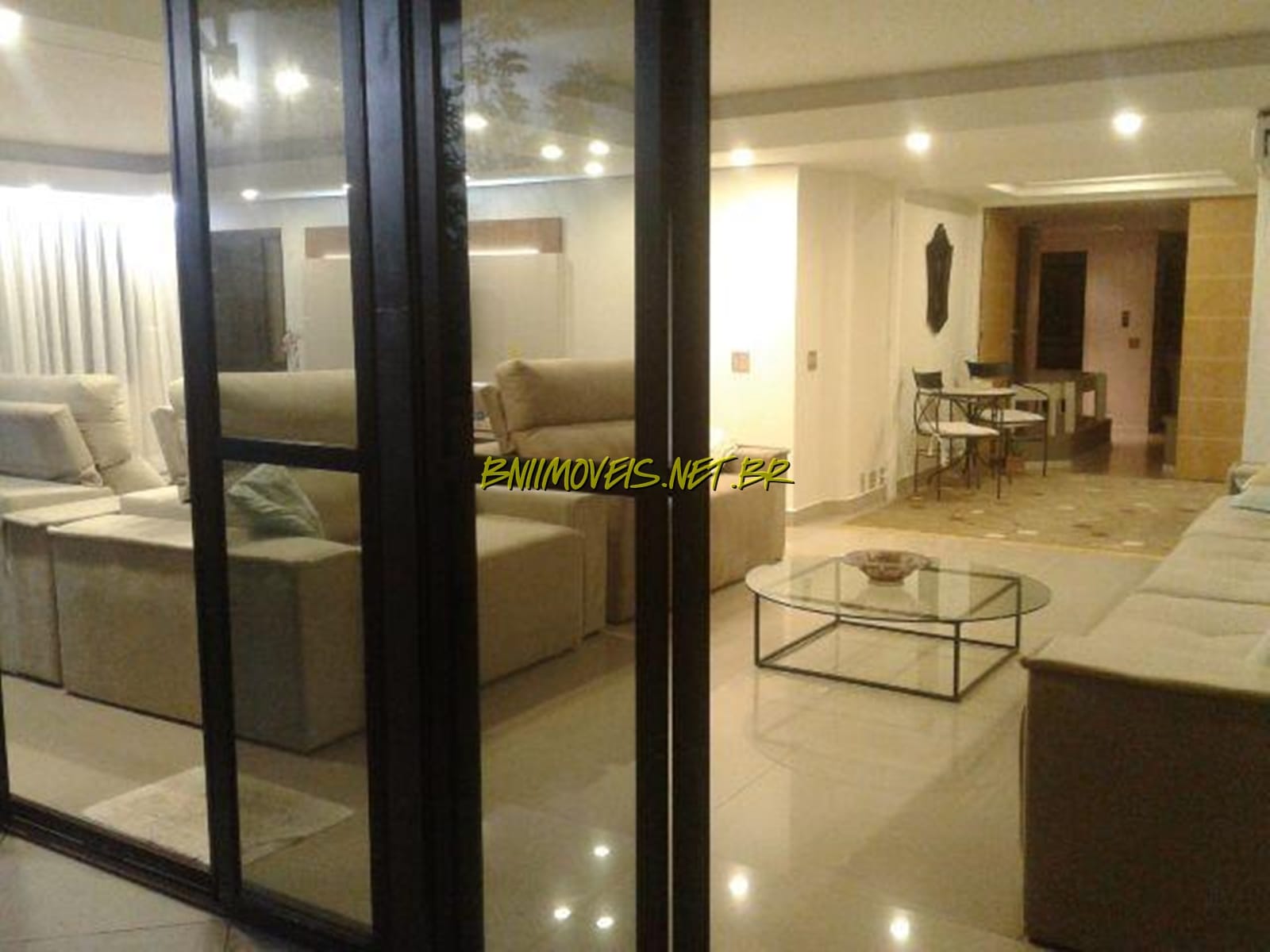 Apartamento para alugar com 4 quartos, 315m² - Foto 17