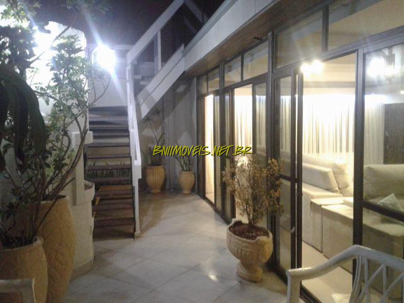 Apartamento para alugar com 4 quartos, 315m² - Foto 1