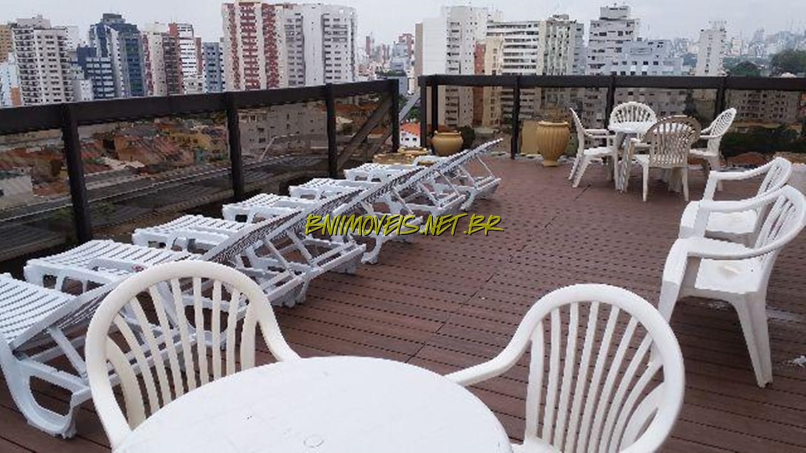 Apartamento para alugar com 4 quartos, 315m² - Foto 3