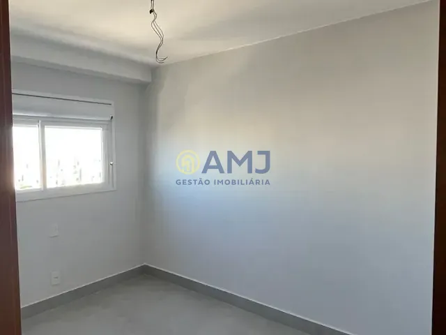 Apartamento 3 quartos e 2 banheiros, à venda, no bairro Setor Leste Universitário em Goiânia