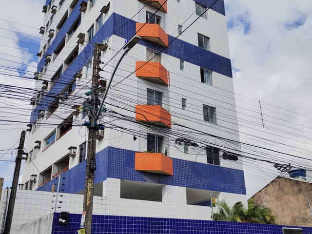 Apartamento 3 quartos e 2 banheiros, à venda, no bairro Tamarineira em Recife