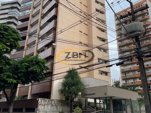 Apartamento com 308m² 4 quartos e 5 banheiros, à venda, no bairro Centro em Londrina