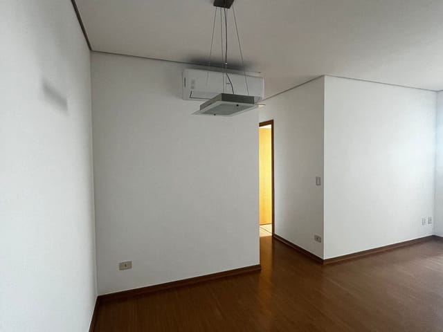 Foto do Apartamento - Apartamento para locação, Andar Alto, 03 Quartos (01 Suíte), Sacada com churrasqueira, 81,10 m²util, 01 vaga, Gleba Palhano, Londrina, PR | ZBM NEGOCIOS IMOBILIARIOS