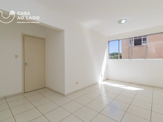 Apartamento 2 quartos e 1 banheiro, à venda, no bairro Agua verde  em Curitiba