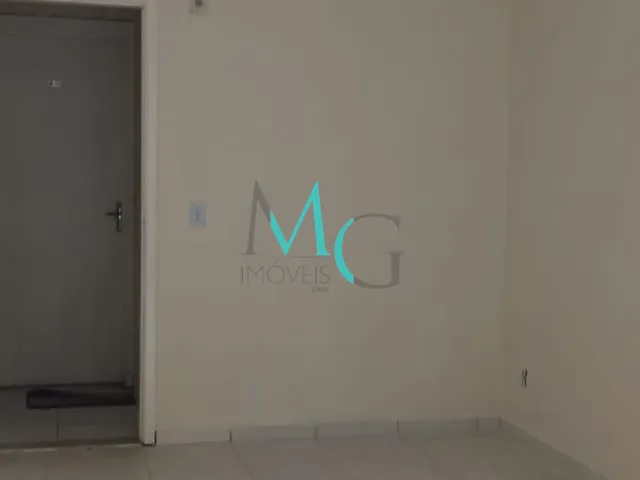 Apartamento 2 quartos e 1 banheiro, à venda ou para alugar, no bairro Campo Grande em Rio de Janeiro
