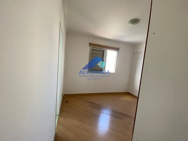 Apartamento 4 quartos e 1 banheiro, para alugar, no bairro Jardim Satélite em São José dos Campos