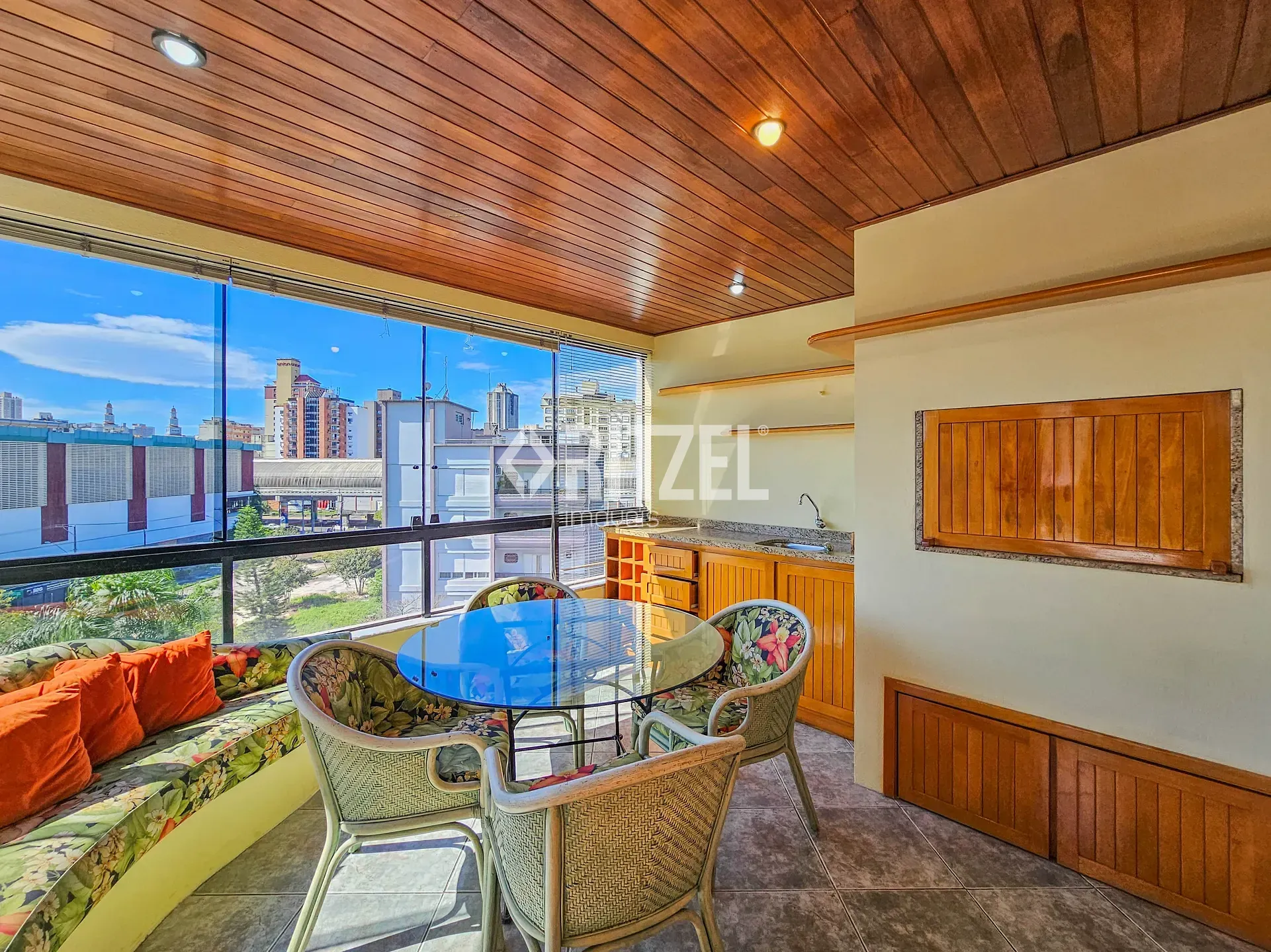 Apartamento, 3 quartos, 213 m² - Foto 4