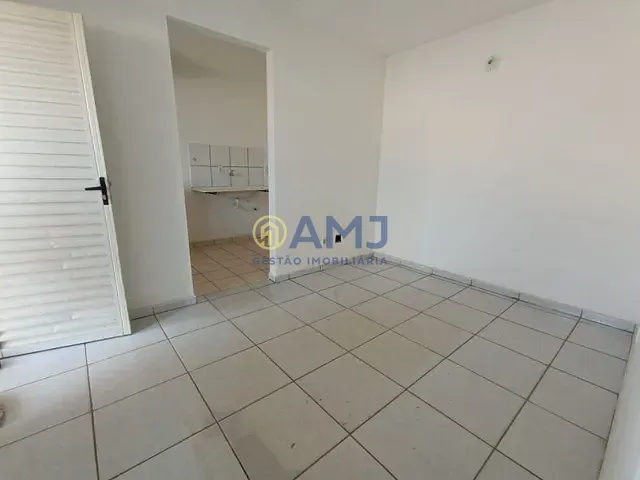 Apartamento 2 quartos e 1 banheiro, à venda, no bairro Residencial Jardins Do Cerrado 7 em Goiânia