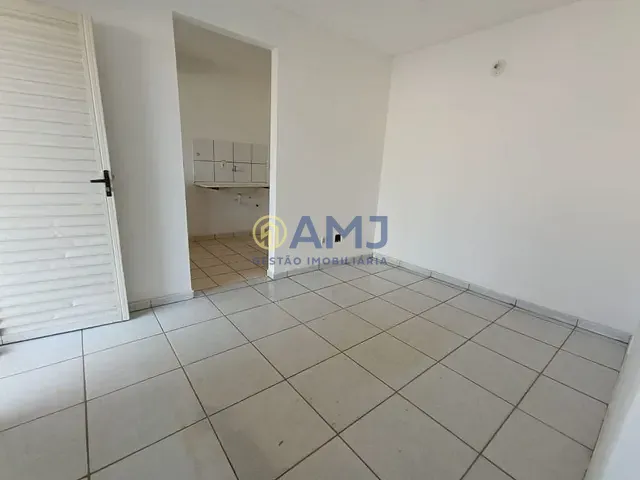 Apartamento 2 quartos e 1 banheiro, à venda, no bairro Residencial Jardins Do Cerrado 7 em Goiânia