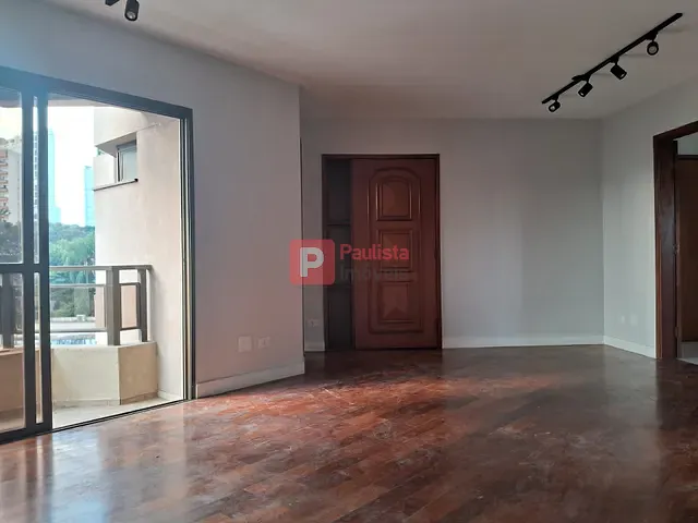 Apartamento com 200m² 4 quartos e 5 banheiros, à venda ou para alugar, no bairro Campo Belo em São Paulo