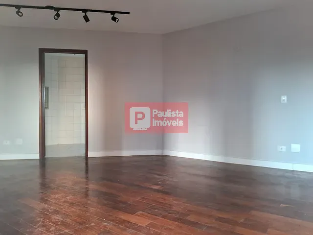 Apartamento com 200m² 4 quartos e 5 banheiros, à venda ou para alugar, no bairro Campo Belo em São Paulo