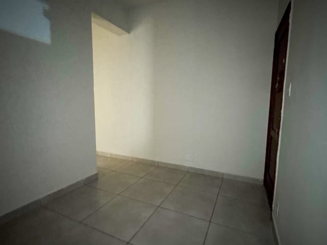 Apartamento 2 quartos e 1 banheiro, para alugar, no bairro Centro em Juiz de Fora