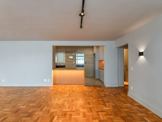 Foto do Apartamento - Apartamento tipo para venda em Jardim Paulista com 3 quartos, sendo 1 suíte, 180m² | Lares e Andares Imóveis