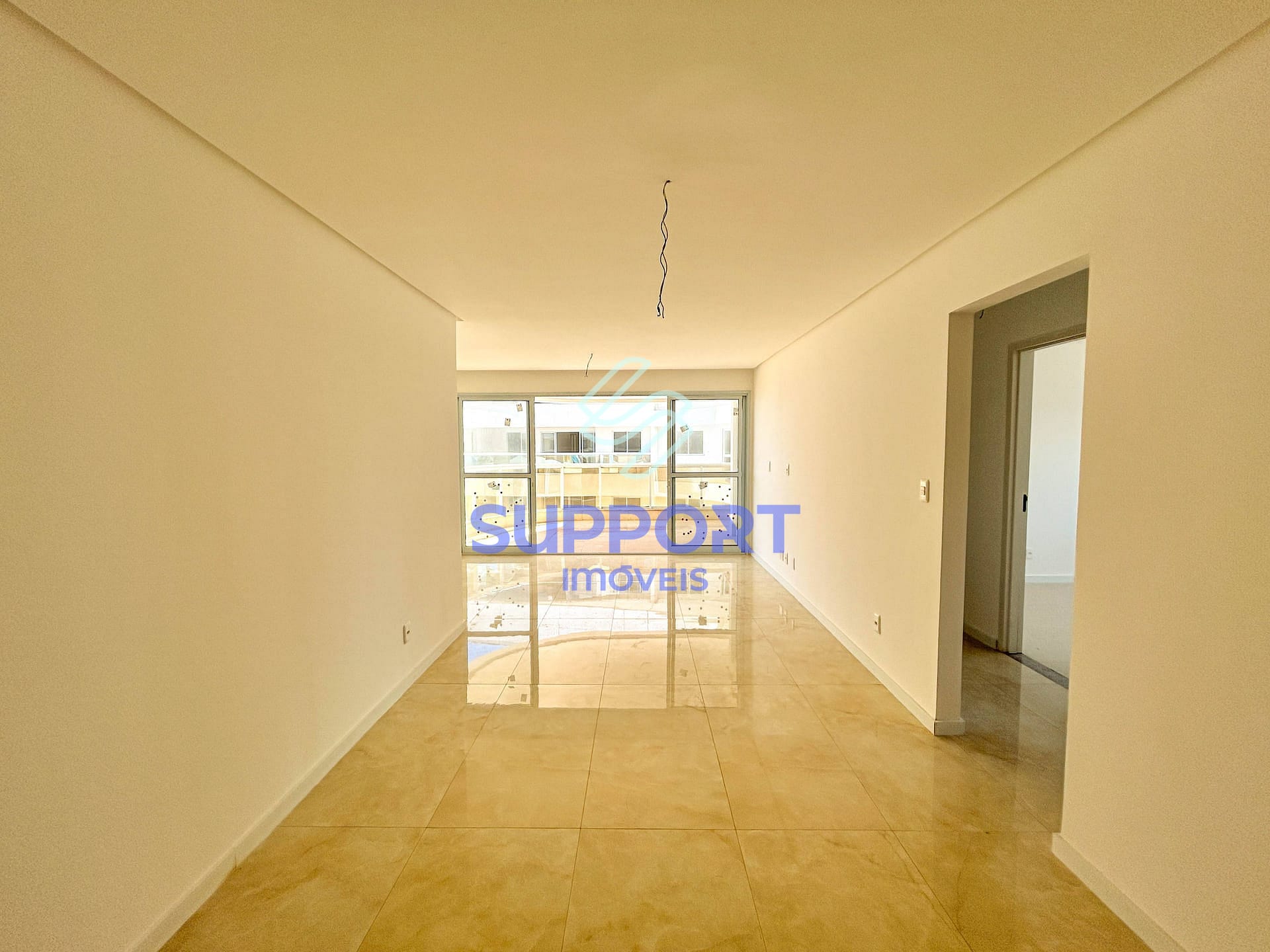 Apartamento à venda com 3 quartos, 120m² - Foto 3