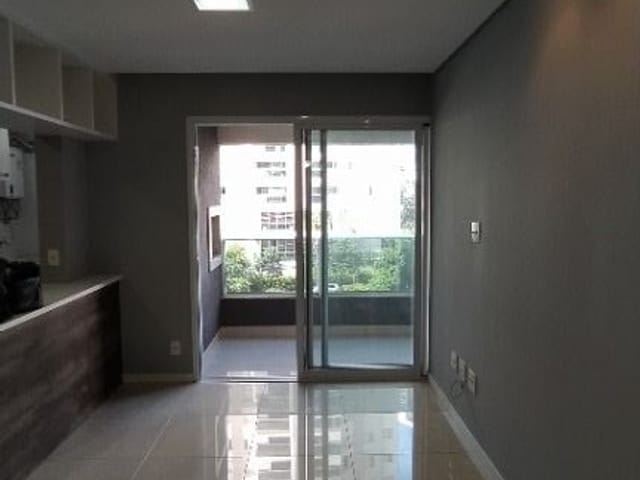 Apartamento com 100m² 1 quarto e 1 banheiro, para alugar, no bairro Gleba Palhano em Londrina