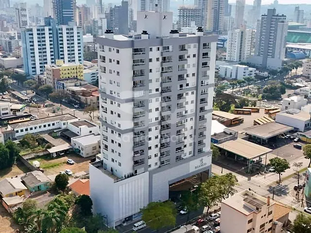 Apartamento 2 quartos e 1 banheiro, para alugar, no bairro Centro em Chapecó