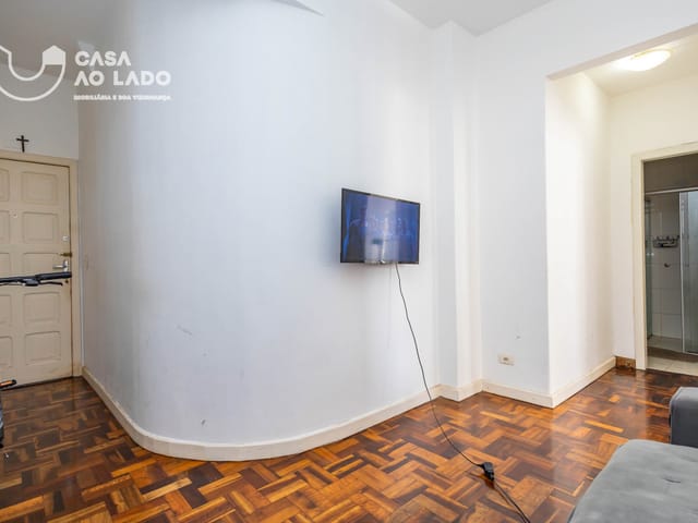 Apartamento 1 quarto e 1 banheiro, à venda, no bairro Centro em Curitiba