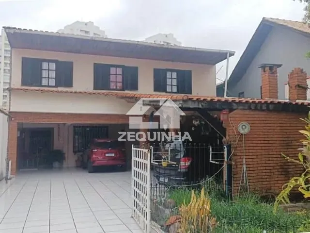 Casa com 350m² 4 quartos e 3 banheiros, à venda, no bairro Vl Yara em Osasco