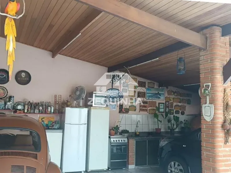 Casa, 4 quartos, 260 m² - Foto 4