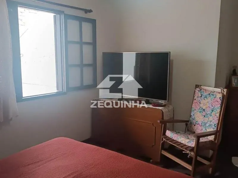 Casa, 4 quartos, 260 m² - Foto 17