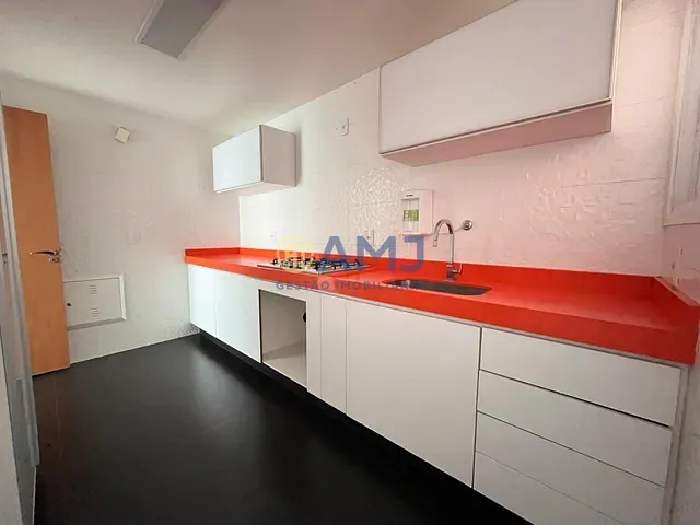 Apartamento 3 quartos e 2 banheiros, à venda ou para alugar, no bairro Setor Bueno em Goiânia