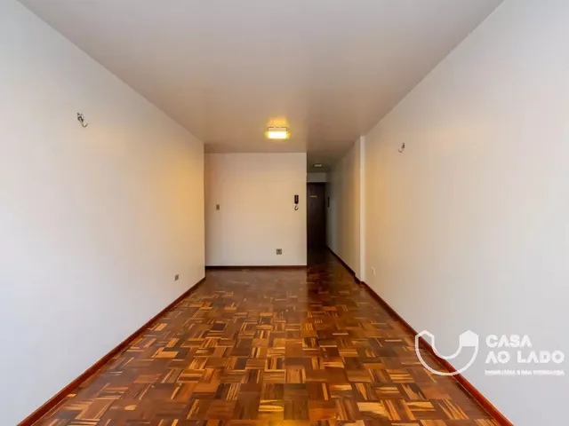 Apartamento 3 quartos e 1 banheiro, à venda, no bairro Portão  em Curitiba