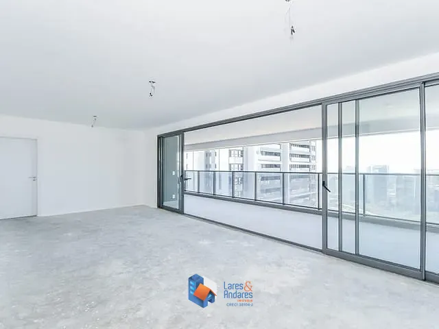 Apartamento com 186m² 3 quartos e 5 banheiros, à venda, no bairro Jardim Fonte do Morumbi em São Paulo