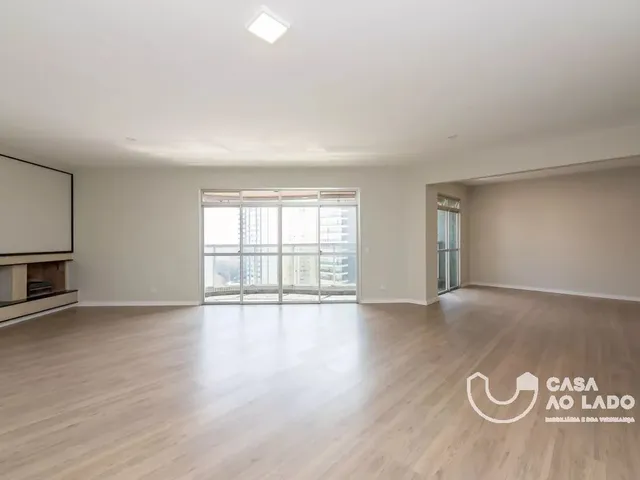 Apartamento 3 quartos e 5 banheiros, à venda, no bairro Batel em Curitiba