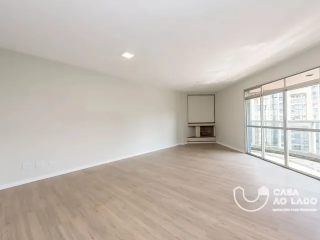 Apartamento 3 quartos e 5 banheiros, à venda, no bairro Batel em Curitiba