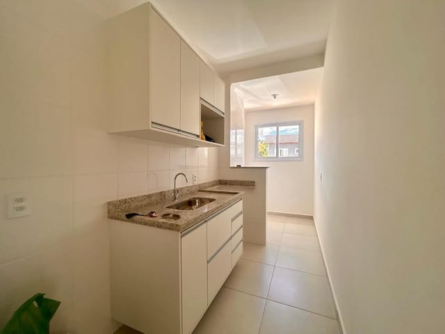 Apartamento 2 quartos e 2 banheiros, para alugar, no bairro Centro em Bertioga