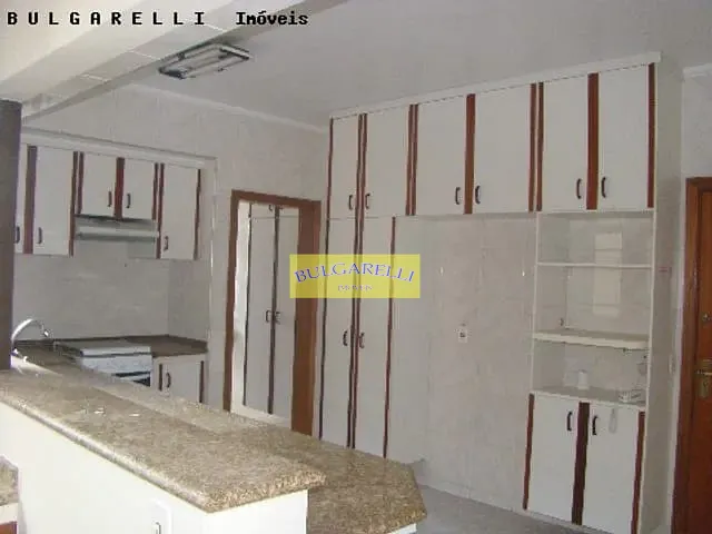 Apartamento com 240m² 4 quartos e 5 banheiros, à venda, no bairro VILA VIRGINIA em Jundiai