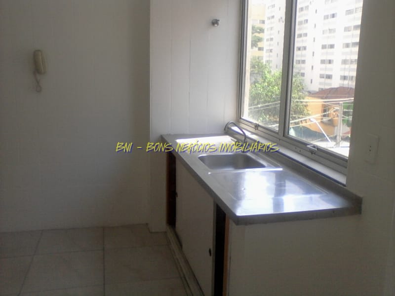 Apartamento para alugar com 3 quartos, 157m² - Foto 4