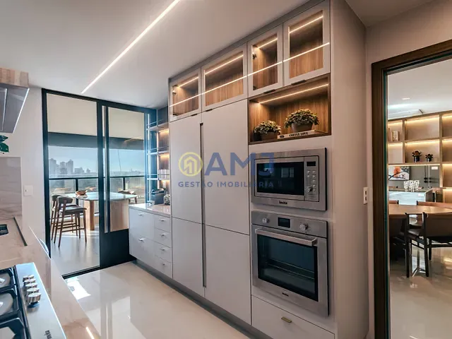 Apartamento 3 quartos e 4 banheiros, à venda, no bairro Setor Marista em Goiânia