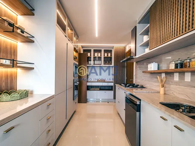 Apartamento 3 quartos e 4 banheiros, à venda, no bairro Setor Marista em Goiânia