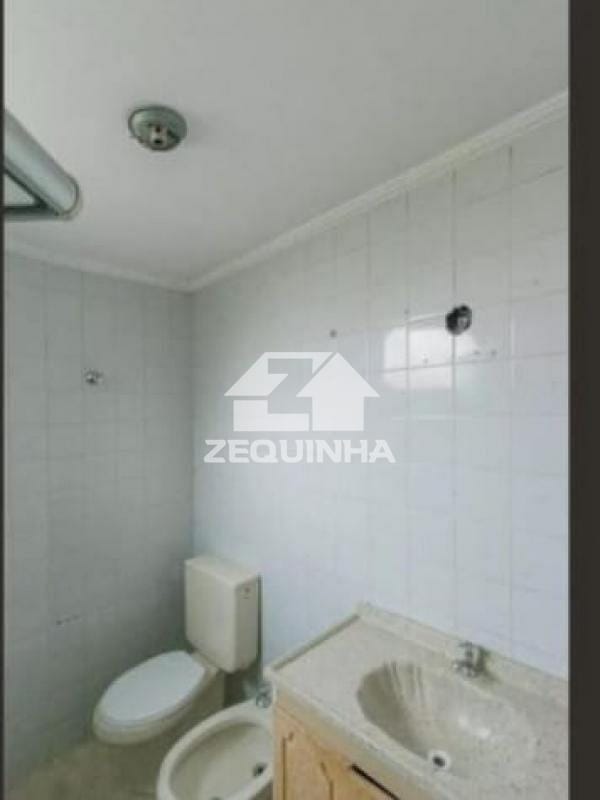 Apartamento para alugar com 2 quartos, 68m² - Foto 4