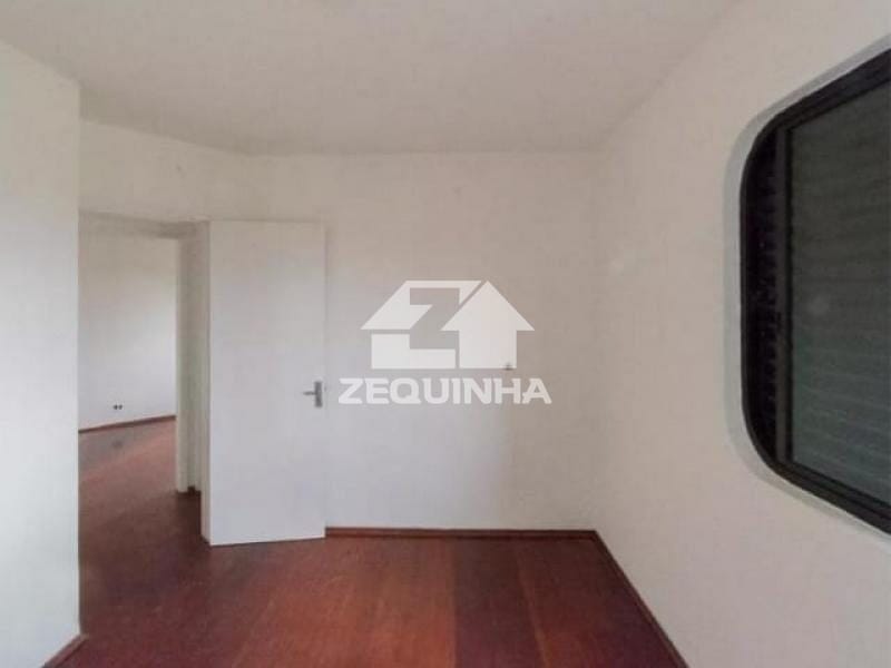 Apartamento para alugar com 2 quartos, 68m² - Foto 5