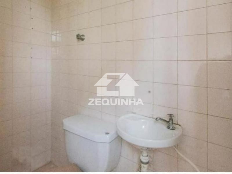 Apartamento para alugar com 2 quartos, 68m² - Foto 12