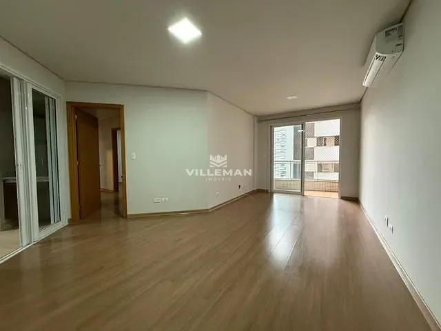 Apartamento 4 quartos e 3 banheiros, à venda, no bairro Zona 07 em Maringá