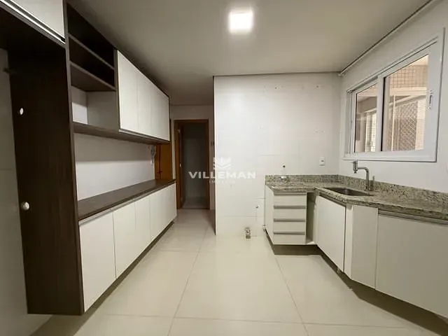 Apartamento 4 quartos e 3 banheiros, à venda, no bairro Zona 07 em Maringá