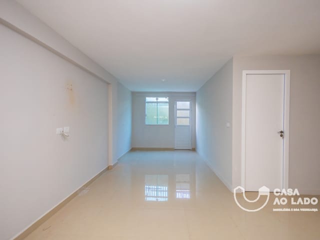 Apartamento 1 quarto e 1 banheiro, para alugar, no bairro Jardim Botânico em Curitiba