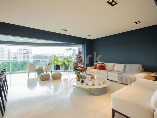 Apartamento com 257m² 4 quartos e 5 banheiros, à venda, no bairro Alphaville Empresarial em Barueri