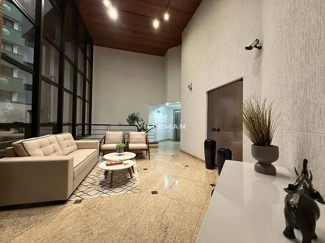 Apartamento com 216m² 3 quartos e 3 banheiros, à venda, no bairro Zona 07 em Maringá