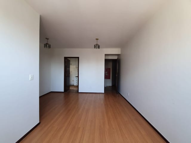 Foto do Apartamento - Apartamento à venda no Edifício Luis XV, 3 quartos sendo 1 suíte, 75m, andar alto, 15min a pé da Catedral, 5 min a pé do Mercado Musamar - Centro, Londrina, PR | Guepardo Imob