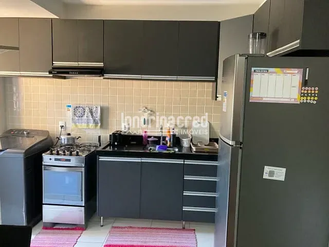 Apartamento com 75m², à venda, no bairro Chácara Manella em Cambé