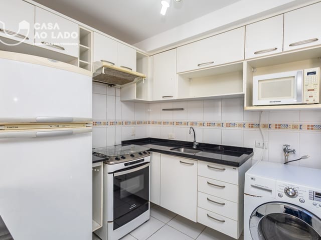 Apartamento 1 quarto e 1 banheiro, para alugar, no bairro Centro Cívico em Curitiba