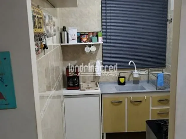Apartamento 2 quartos e 1 banheiro, à venda, no bairro Jardim Imagawa em Londrina