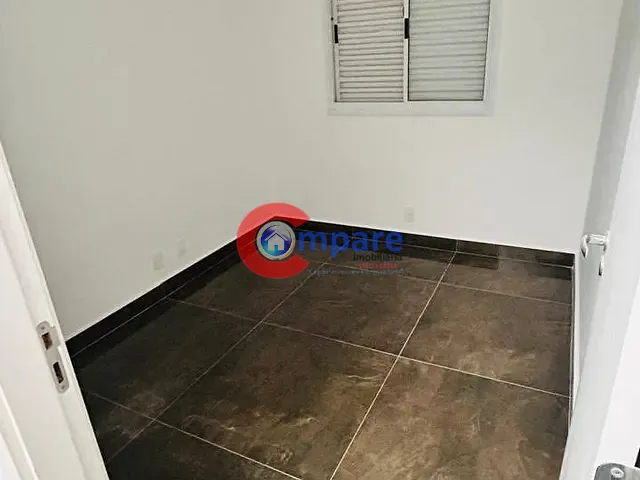 Apartamento 2 quartos e 1 banheiro, à venda, no bairro Jardim Las Vegas em Guarulhos