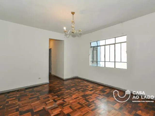 Apartamento 3 quartos e 2 banheiros, à venda, no bairro Centro em Curitiba