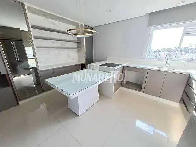 Apartamento com 160m² 3 quartos e 3 banheiros, à venda, no bairro Floresta em Concórdia
